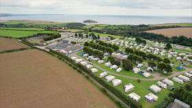 Happy Campers The Caravan Park S05E05 1080p HDTV H264-DARKFLiX EZTV