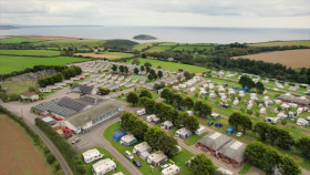 Happy Campers The Caravan Park S05E05 1080p HEVC x265-MeGusta EZTV