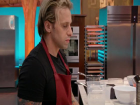 Harry Potter Wizards of Baking S01E03 480p x264-mSD EZTV