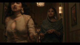 Heeramandi The Diamond Bazaar S01E05 Tajdar The Lovers Dilemma 1080p NF WEB-DL DD 5 1 Atmos H 264-playWEB EZTV