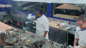 Hells Kitchen US S23E10 A Sticky Situation 1080p AMZN WEB-DL DDP5 1 H 264-FLUX EZTV