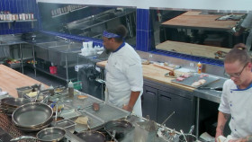 Hells Kitchen US S23E10 A Sticky Situation 720p AMZN WEB-DL DDP5 1 H 264-FLUX EZTV