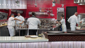 Hells Kitchen US S23E14 Hell at the Pass 720p AMZN WEB-DL DDP5 1 H 264-FLUX EZTV