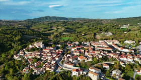 Help We Bought A Hotel S01E03 XviD-AFG EZTV