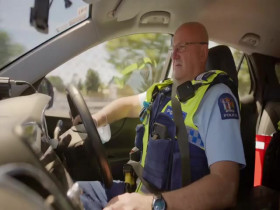 Highway Cops S08E03 480p x264-mSD EZTV