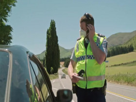 Highway Cops S08E04 480p x264-mSD EZTV