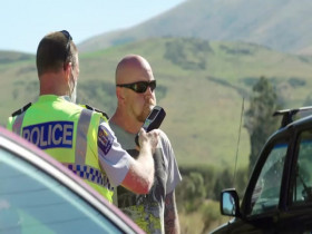 Highway Cops S08E09 480p x264-mSD EZTV