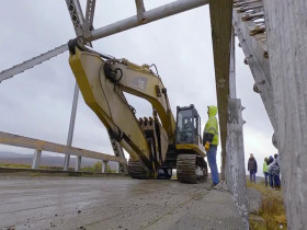 Hoffman Family Gold S01E03 480p x264-mSD EZTV