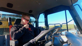 Hoffman Family Gold S03E02 1080p WEB h264-FREQUENCY EZTV