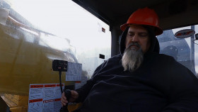 Hoffman Family Gold S03E12 1080p WEB h264-FREQUENCY EZTV