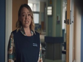 Holby City S22E29 480p x264-mSD EZTV