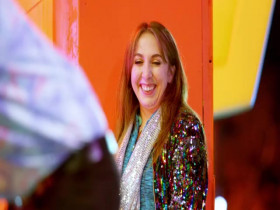 Holey Moley S03E08 480p x264-mSD EZTV