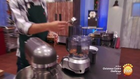 Holiday Baking Championship S07E03 Take Holiday Pies by Surprise 720p HEVC x265-MeGusta EZTV
