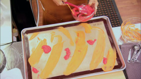 Holiday Baking Championship S08E06 Make New Friends but Keep the Old 720p HEVC x265-MeGusta EZTV