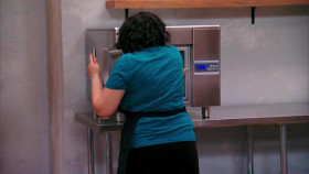 Holiday Baking Championship S09E05 XviD-AFG EZTV