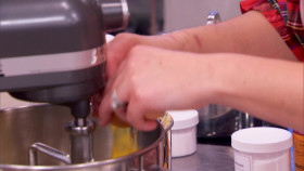 Holiday Baking Championship S11E05 1080p WEB h264-FREQUENCY EZTV