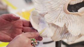 Holiday Wars S03E08 Santas New Ride 720p HEVC x265-MeGusta EZTV