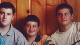 Home Town 2017 S05E14 Country House City House 720p HEVC x265-MeGusta EZTV