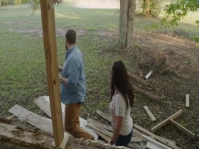 Home Town S04E10 Theres Just Something About a Porch 480p x264-mSD EZTV