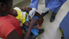 Horizon S62E01 The Battle to Beat Malaria 1080p HDTV H264-DARKFLiX EZTV