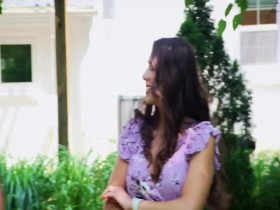 House Hunters S208E06 No Power Like Boss Power in DC 480p x264-mSD EZTV