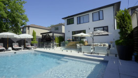 House Of Ali S01E01 1080p WEB H264-CBFM EZTV