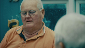 I Haelene Paa En Svindler S01E01 En Kvinde Flytter Til Byen 1080p WEB h264-DontDoDrugs EZTV