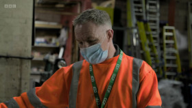 Inside Central Station S03E00 Christmas Special 1080p WEBRip x264-CBFM EZTV