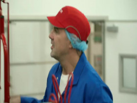 Inside The Factory S09E03 Cheese Curls 480p x264-mSD EZTV