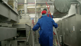 Inside the Factory S09E03 Cheese Curls 720p iP WEB-DL AAC2 0 HFR H 264-RAWR EZTV