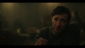 Interview with the Vampire S02E01 What Can the Damned Really Say to the Damned 1080p Blu-ray 10Bit DDP5 1 HEVC-d3g EZTV