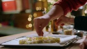 Jamie Keep Cooking at Christmas S01E02 XviD-AFG EZTV