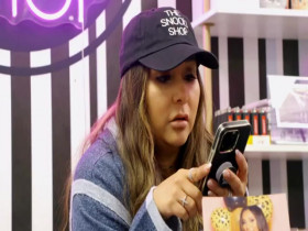 Jersey Shore Family Vacation S07E29 480p x264-mSD EZTV