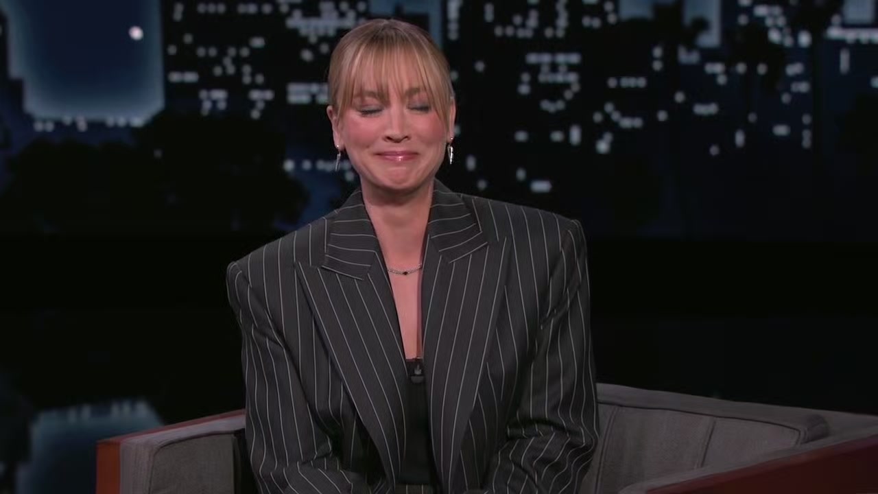 Jimmy Kimmel 2022 04 18 Kaley Cuoco 720p HEVC x265MeGusta EZTV