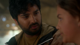 La Brea S03E01 Sierra 1080p Blu-ray 10Bit DDP5 1 HEVC-d3g EZTV