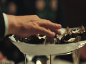 La Maison S01E08 480p x264-mSD EZTV