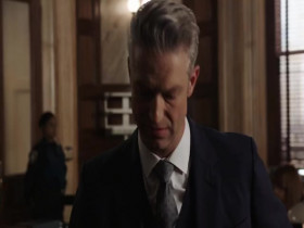 Law and Order Special Victims Unit S26E02 Excavation 480p x264-mSD EZTV