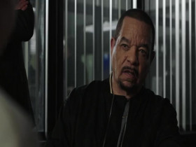 Law and Order Special Victims Unit S26E04 Constricted 480p x264-mSD EZTV