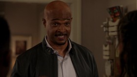 Lethal Weapon S03E14 Game of Chicken 720p AMZN WEB-DL DDP5 1 H 264-NTb EZTV