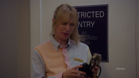 Leverage Redemption S02E09 1080p HEVC x265-MeGusta EZTV