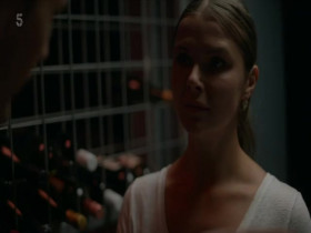 Lie With Me 2021 S01E03 480p x264-mSD EZTV