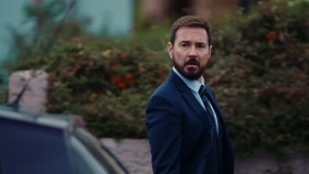 Line Of Duty S06E01 1080p HEVC x265-MeGusta EZTV