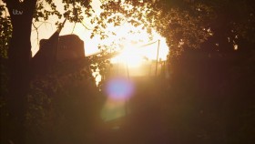 London Zoo An Extraordinary Year S01E01 1080p HDTV H264-DARKFLiX EZTV