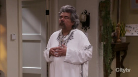 Lopez vs Lopez S02E05 720p HDTV x264-SYNCOPY EZTV