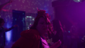 Louise Lives Large S01E08 1080p WEB H264-CBFM EZTV