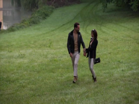 Love Trip Paris S01E08 480p x264-mSD EZTV