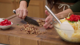 Magnolia Table With Joanna Gaines S02 720p WEBRip AAC2 0 x264-KOMPOST EZTV