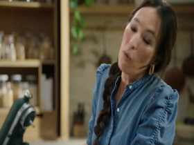 Magnolia Table with Joanna Gaines S03E07 Fried Chicken Night 480p x264-mSD EZTV