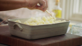 Magnolia Table with Joanna Gaines S08E03 1080p WEB h264-EDITH EZTV