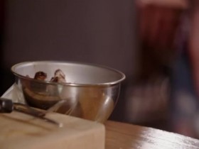 Man v Food S09E10 Hall of Fame Most Epic Wins 480p x264-mSD EZTV